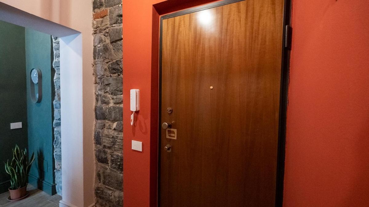 Alloggio Del 1400 Nel Cuore Del Centro Storico A 2 Min Dal Porto E Con 2 Bici Gratuite Como Eksteriør billede