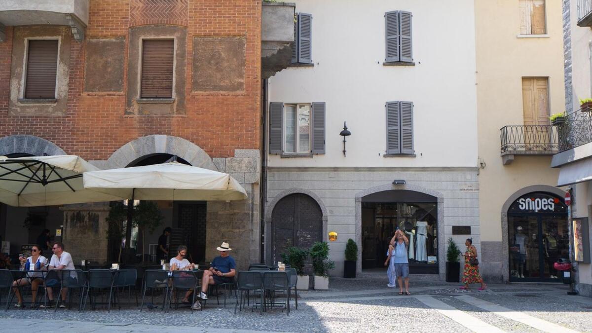 Alloggio Del 1400 Nel Cuore Del Centro Storico A 2 Min Dal Porto E Con 2 Bici Gratuite Como Eksteriør billede